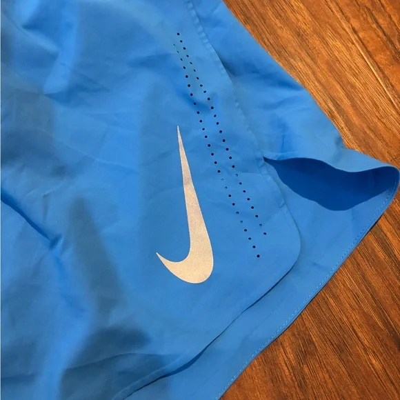 Nike Aeroswift Mens Blue 4in Running Shorts Lined Reflective Size Extra Large - Picture 3 of 4